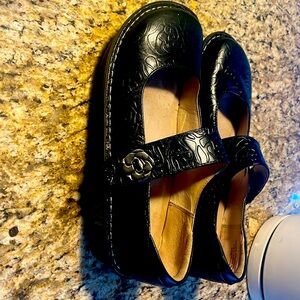 Alegria Maryjane clogs size 41 (like a 10-10.5)
